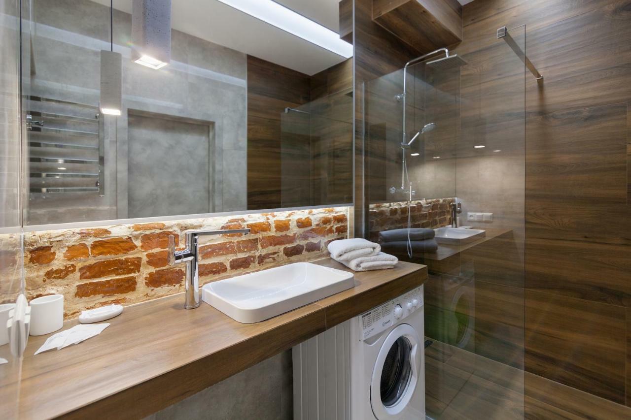 Leogrand Loft Apartments On Lychakivska 4 Lviv Luaran gambar