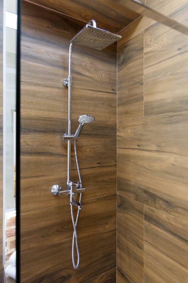 Leogrand Loft Apartments On Lychakivska 4 Lviv Luaran gambar
